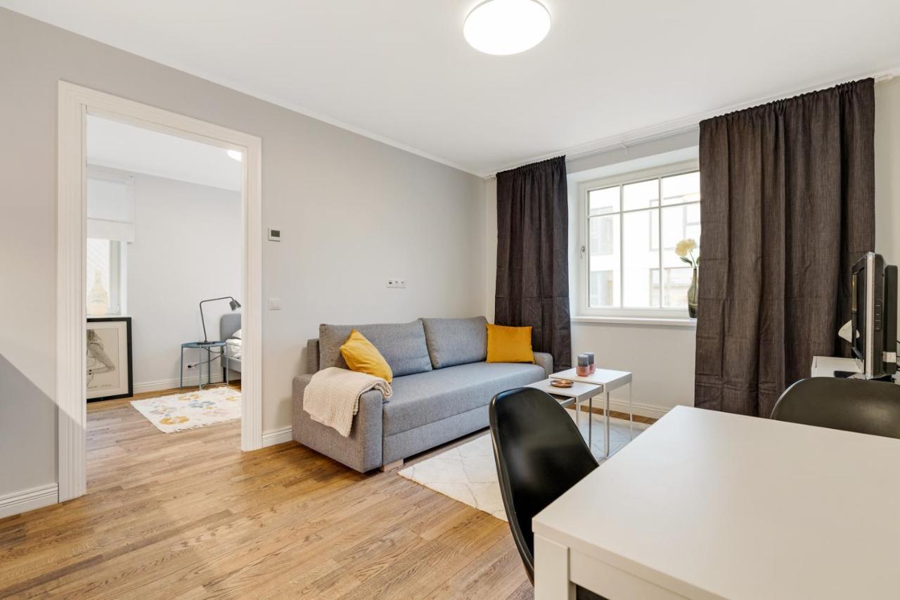 Apartamento Charming 1Br In Superb Location, Free Parking & Wi-Fi Tallin Exterior foto